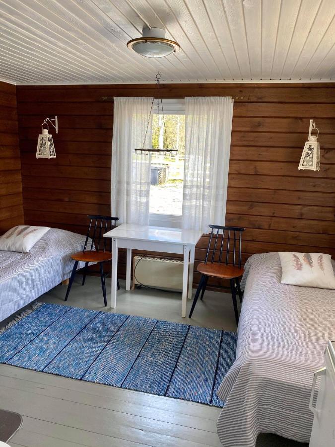 Hotel Huhtaniemen Moekkikylae Veteli Exterior foto