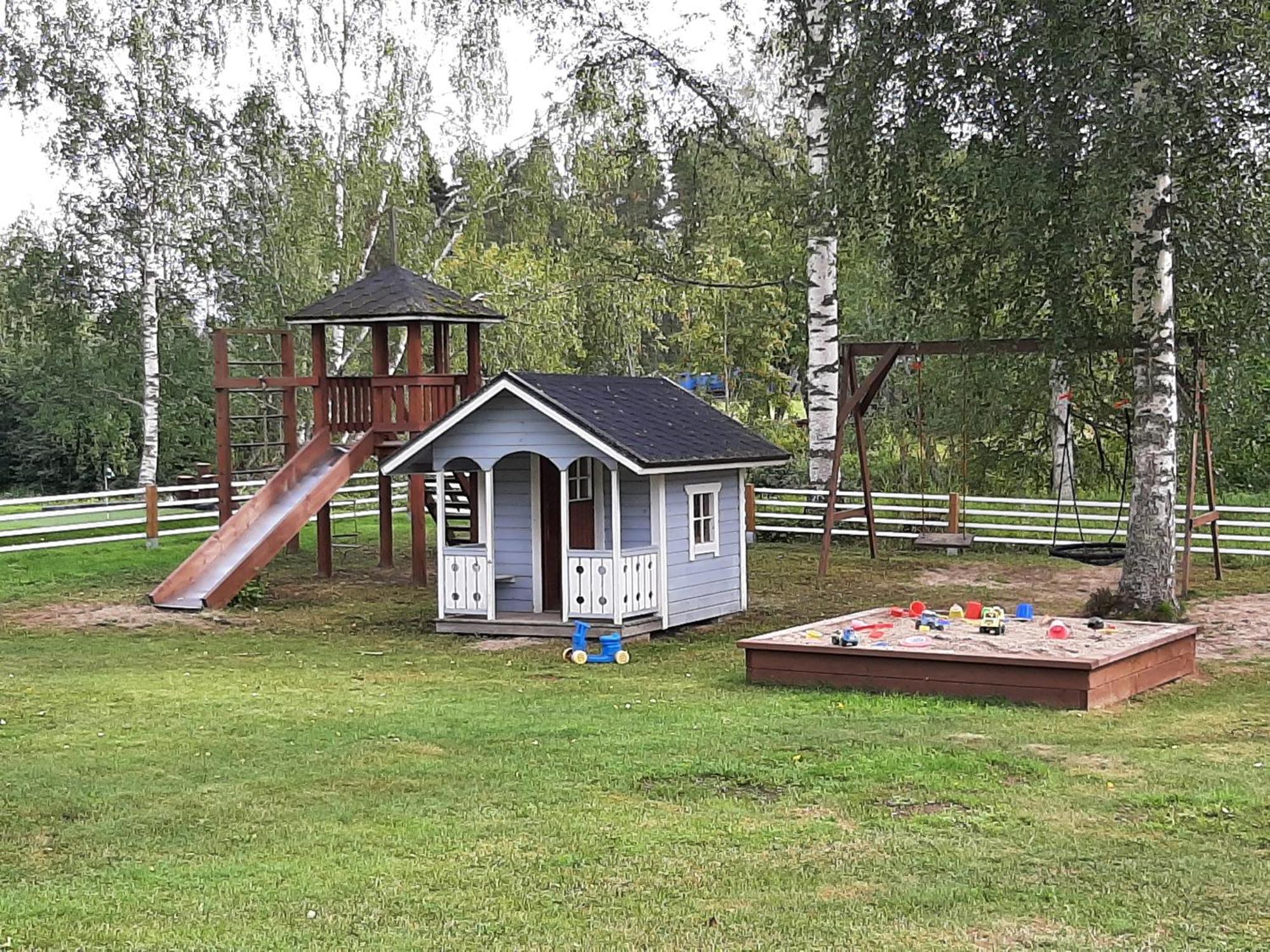 Hotel Huhtaniemen Moekkikylae Veteli Exterior foto